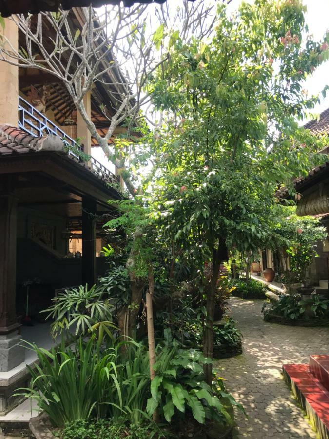 Nirvana Pension Ubud Exterior foto